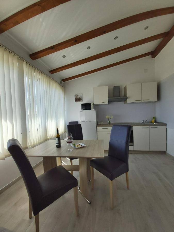 Apartments Adria ยาดริยา ภายนอก รูปภาพ